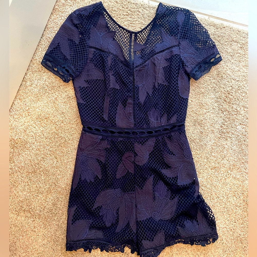 Adelyn Rae size small